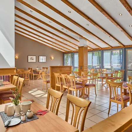 Seerose Hotel 3*