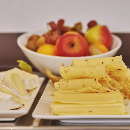 מלון Seerose 3*